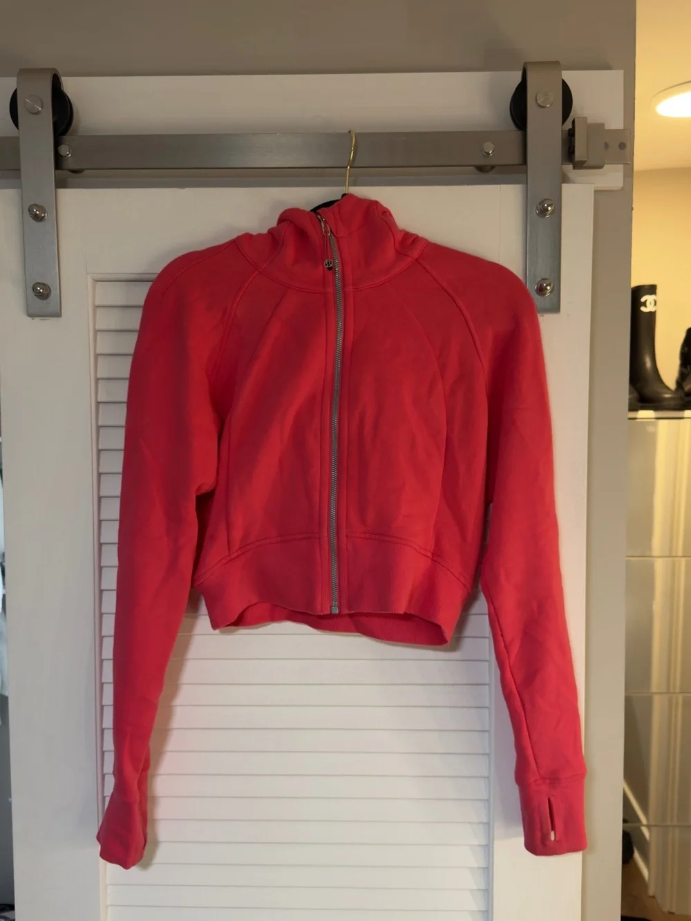 Women’s cropped pink Scuba Zip-Up Jacket